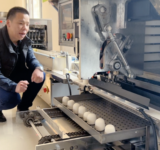 三好饅頭機(jī)流水線